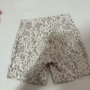 Lululemon Align 6” shorts size 10